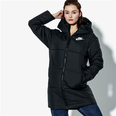 winterjacken damen kurz nike|Nike Factory Stores.